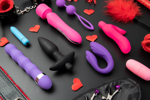 Big, Large, & Thick Dildo Toys: An Insider’s Guide to Giant Dildos