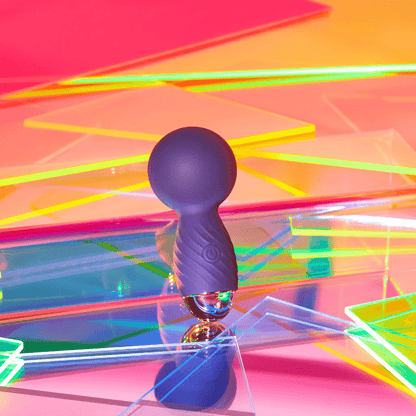 Love To Love Bullets & Mini Vibes Love to Love Itsy Bitsy Mini Wand Vibrator