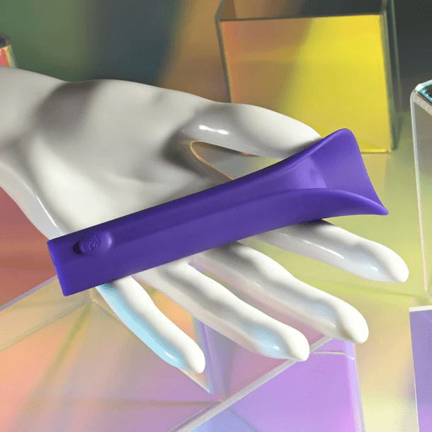 Evolved Bullets & Mini Vibes Evolved Full Coverage Bullet Vibrator