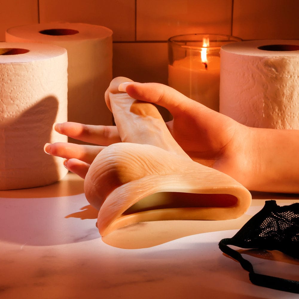 Gender X Dildo's Gender X Stand to Pee