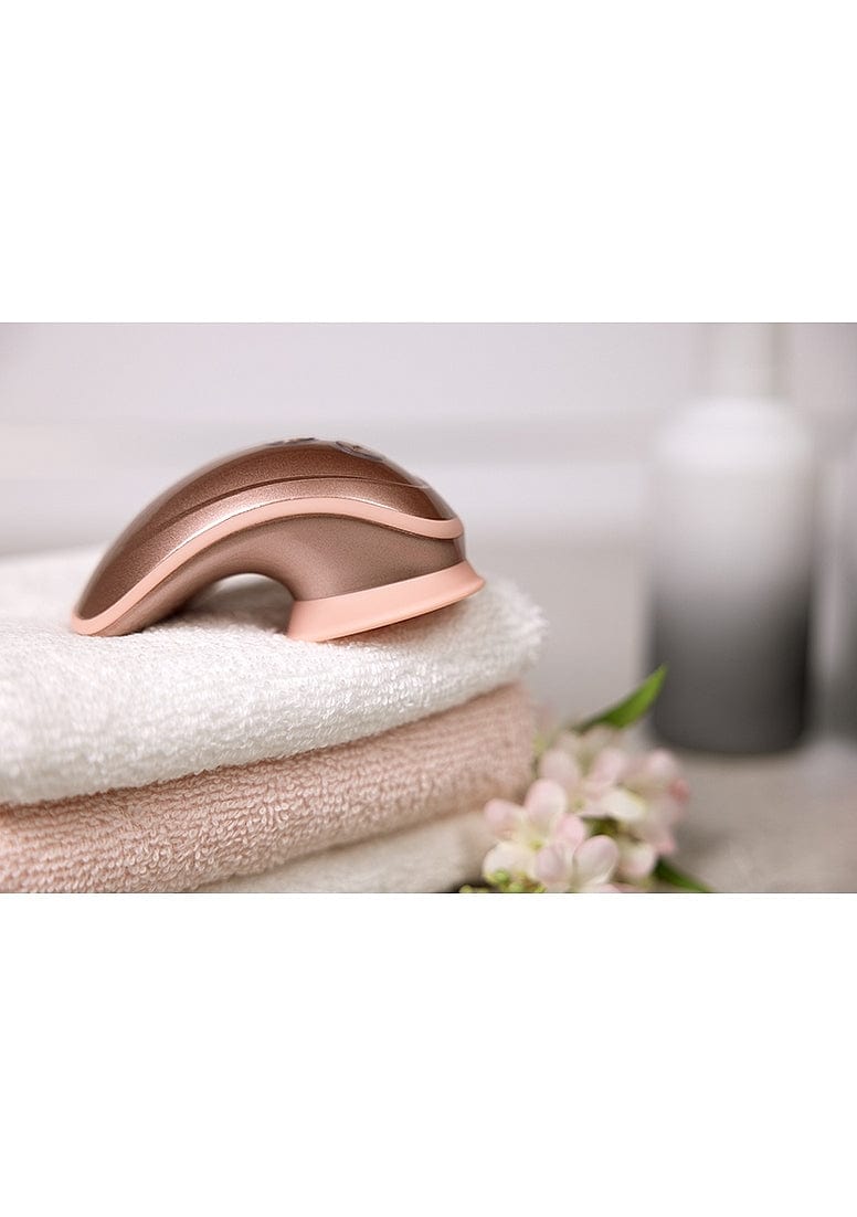 Shots Shots Innovation Twitch Hands-Free Suction & Vibration Toy