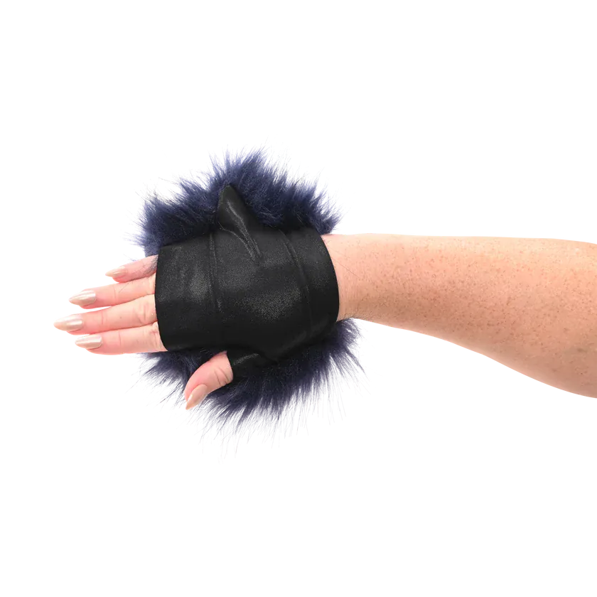 Sportsheets BDSM Sportsheets Sex & Mischief Cougar Spiked Sensory Glove