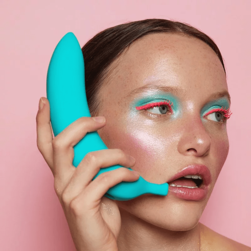 Love To Love Vibrator Love to Love Oh Oui Banana Vibrator